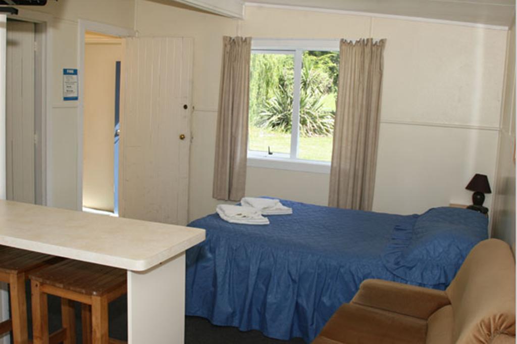 Alma Motel Oamaru Room photo
